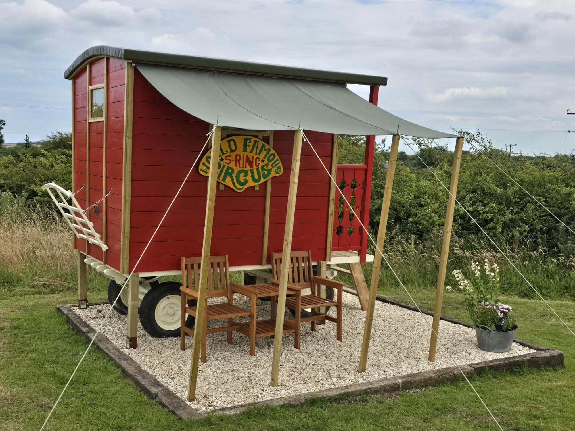 Restored Circus Wagon Saltburn-by-the-Sea Exterior foto